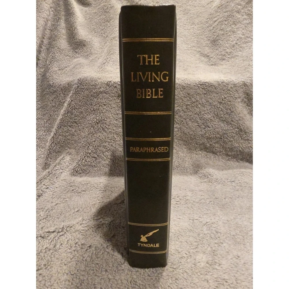 Vintage The Living Bible Paraphrased Hardcover 1971 Tyndale‎ Publishing Green
